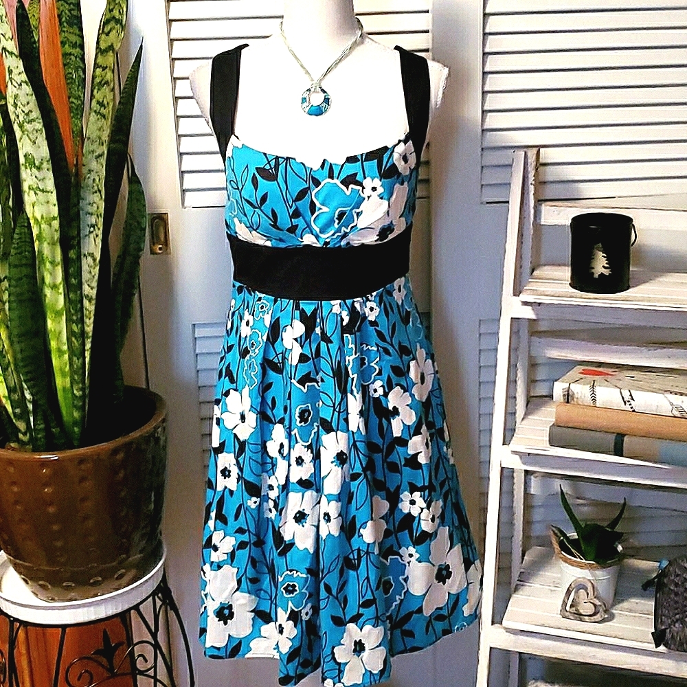 Dress Barn Square Neck Floral Dress | Size 8